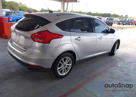 2015 Ford Focus Se z USA, uszkodzony, nr VIN 1FADP3K29FL282505